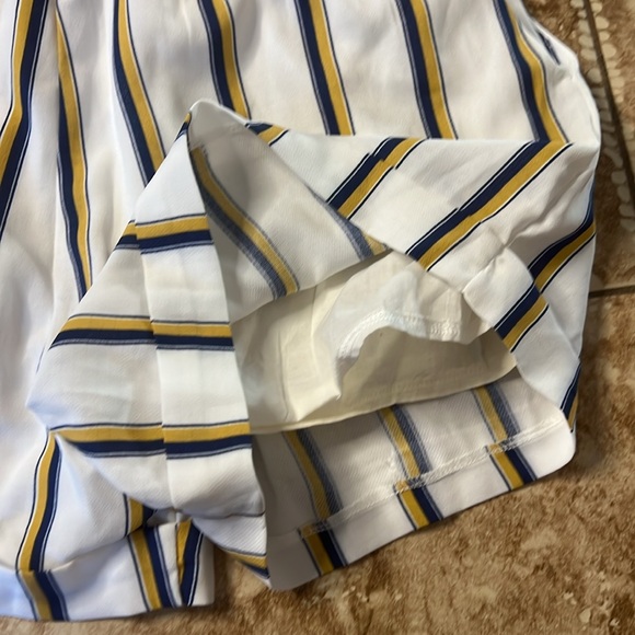 Double line shorts - Picture 5 of 5